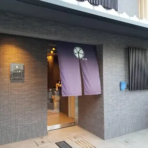 ナンバー6 二条 アパート